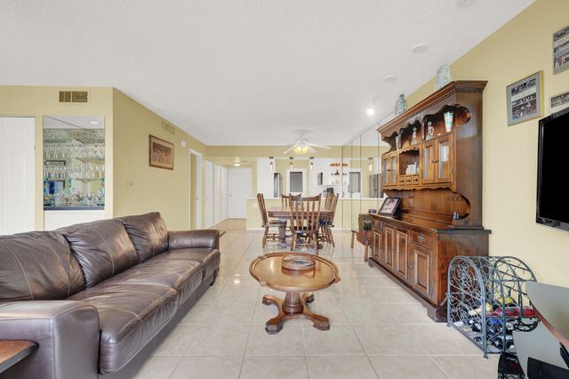 6461 NW 2nd Avenue 509, Boca Raton, FL 33487