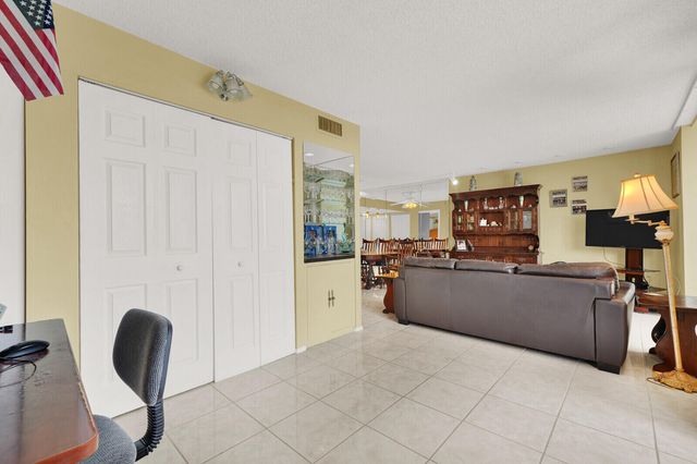 6461 NW 2nd Avenue 509, Boca Raton, FL 33487