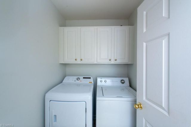 4555 Fairport Court, High Point, NC 27265