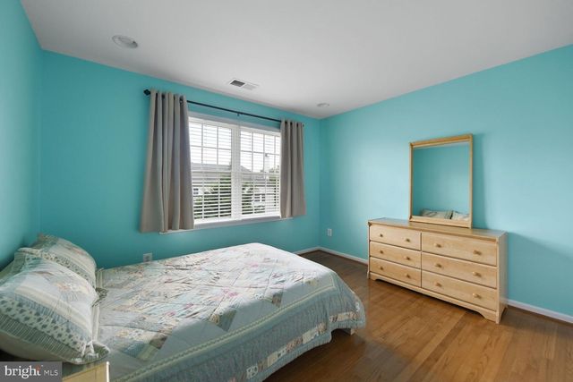 25944 DONOVAN DR, Chantilly, VA 20152