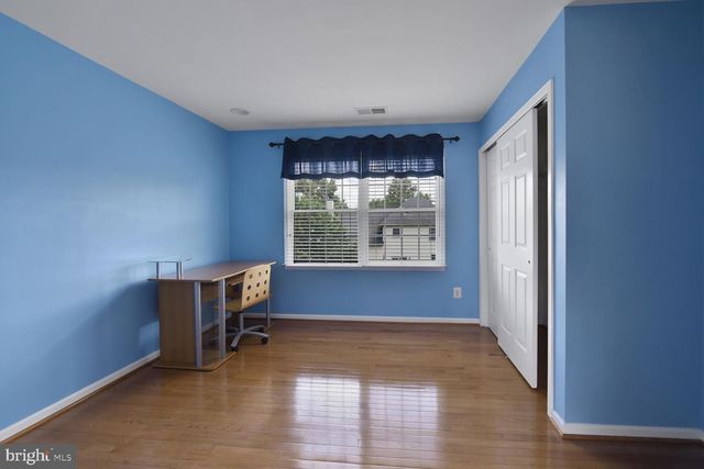25944 DONOVAN DR, Chantilly, VA 20152