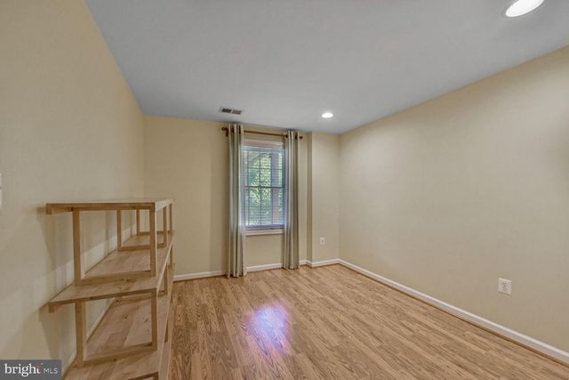 25944 DONOVAN DR, Chantilly, VA 20152