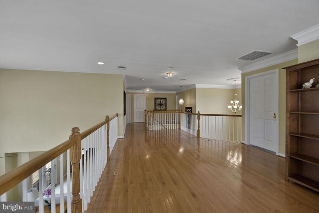 25944 DONOVAN DR, Chantilly, VA 20152