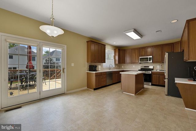 25944 DONOVAN DR, Chantilly, VA 20152
