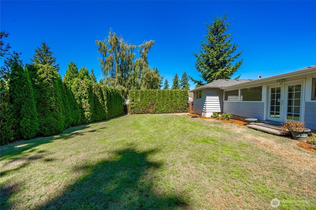 16821 19th Avenue SW, Normandy Park, WA 98166