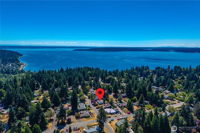 16821 19th Avenue SW, Normandy Park, WA 98166