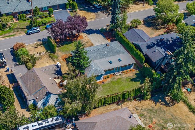 16821 19th Avenue SW, Normandy Park, WA 98166