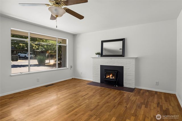 16821 19th Avenue SW, Normandy Park, WA 98166