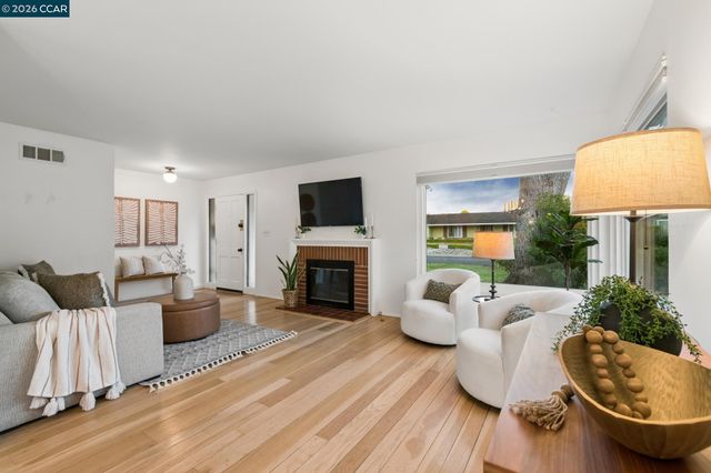 1243 Davis Ave., Concord, CA 94518
