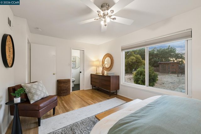 1243 Davis Ave., Concord, CA 94518