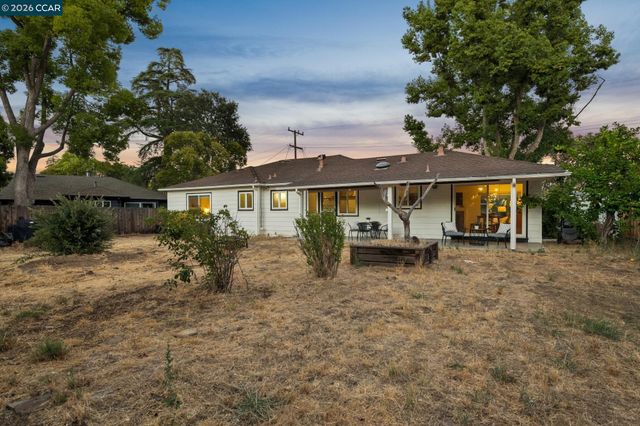 1243 Davis Ave., Concord, CA 94518