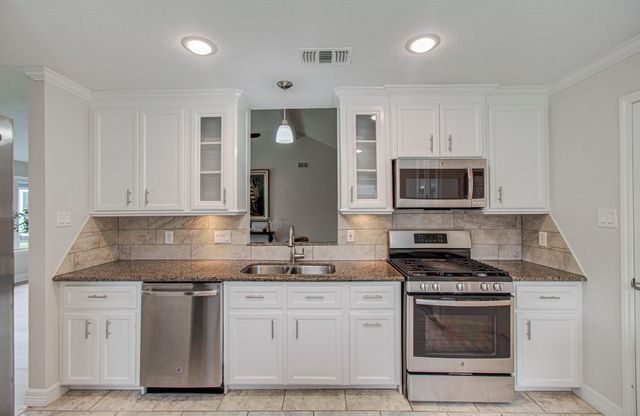 14518 Lazy Willow Lane, Missouri City, TX 77489