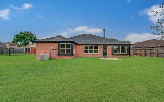 14518 Lazy Willow Lane, Missouri City, TX 77489