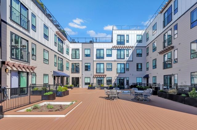 519 Broadway 407, Somerville, MA 02145