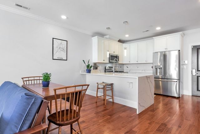 519 Broadway 407, Somerville, MA 02145