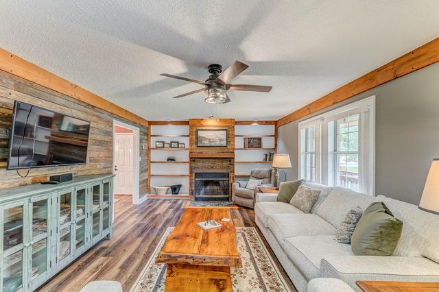 4424 Trailwood Drive, Cohutta, GA 30710