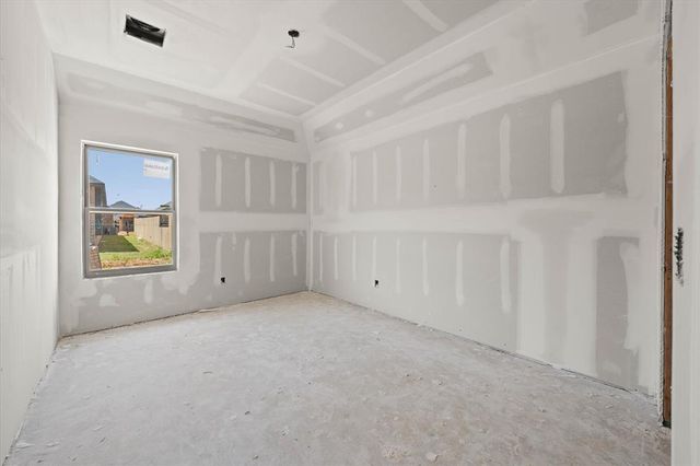 5105 Vine Cliff Road, Mustang, OK 73064