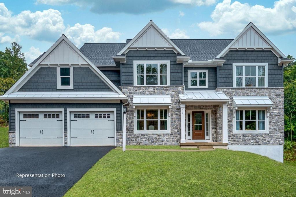 139 ALEXANDRIA DR, Annville, PA 17003