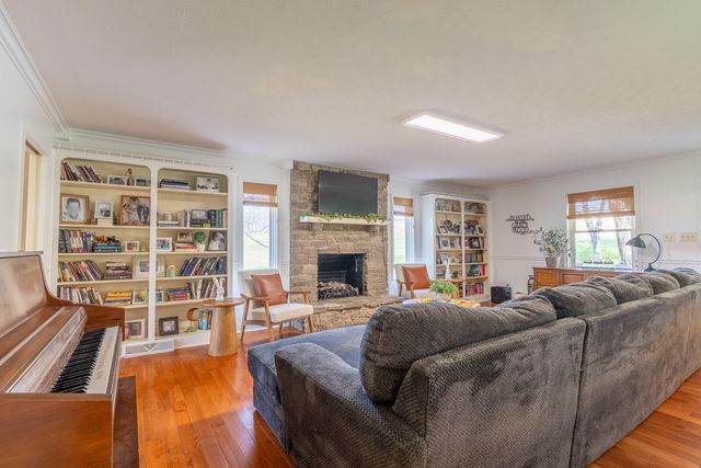 324 Little Creek Road, Somerset, KY 42503