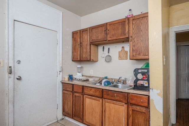 7701 S Eggleston Avenue, Chicago, IL 60620