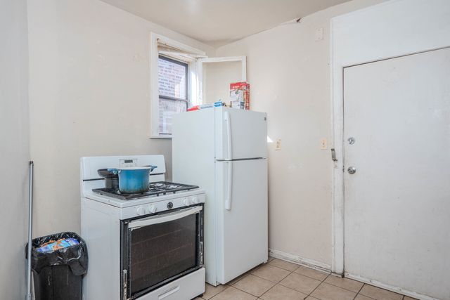 7701 S Eggleston Avenue, Chicago, IL 60620
