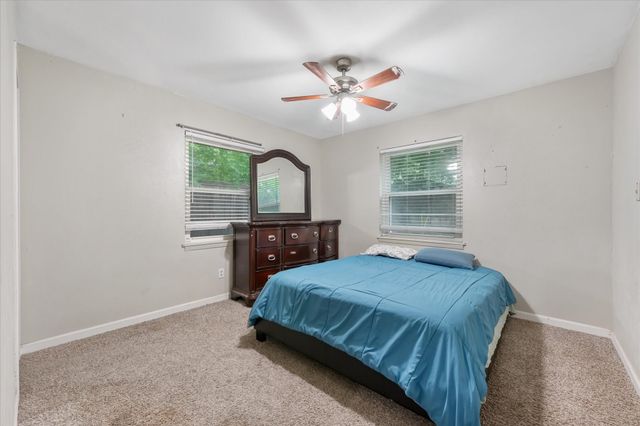 504 Parkside Drive, White Settlement, TX 76108