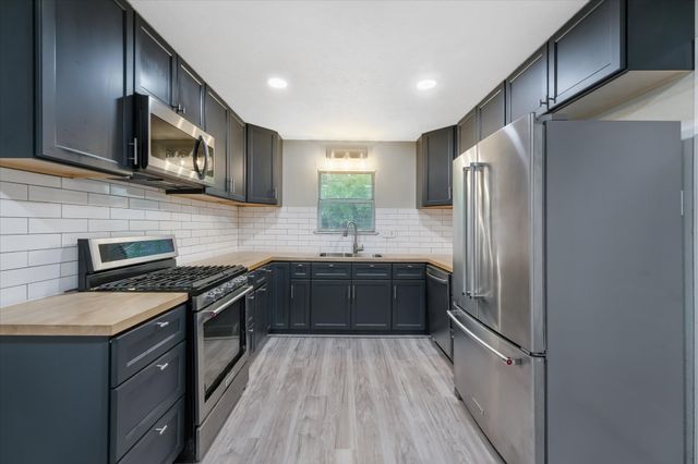 504 Parkside Drive, White Settlement, TX 76108
