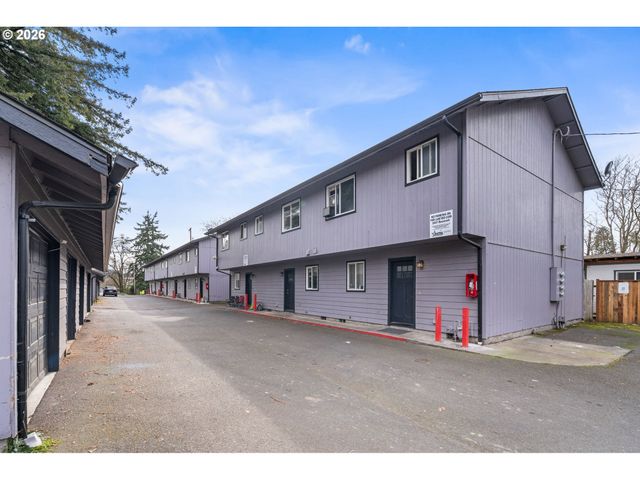 2447 ROOSEVELT Blvd, Eugene, OR 97402