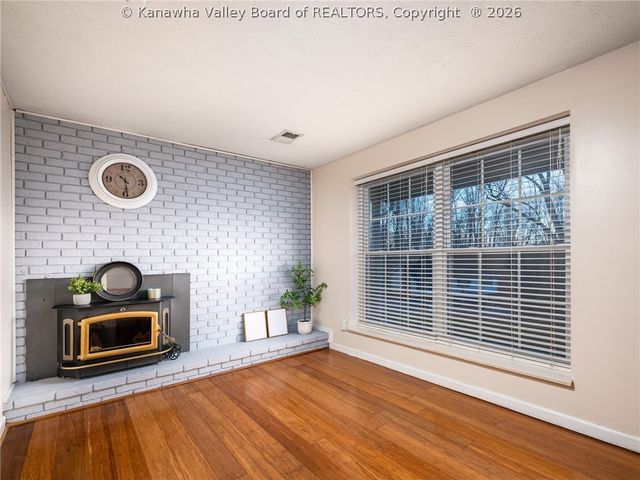 313 Eureka Road, Charleston, WV 25314