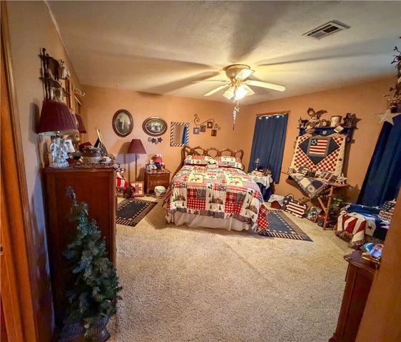 716 County Road 3023, Eureka Springs, AR 72632