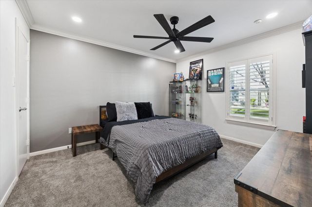 1259 W 17th Street, Houston, TX 77008