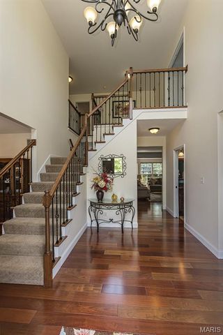 733 Castle Ridge Drive, Ballwin, MO 63021