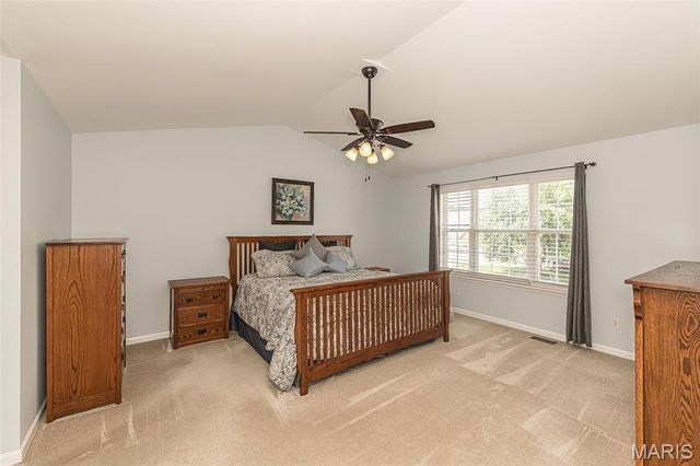 733 Castle Ridge Drive, Ballwin, MO 63021