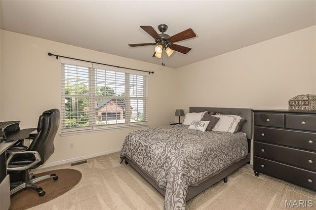 733 Castle Ridge Drive, Ballwin, MO 63021