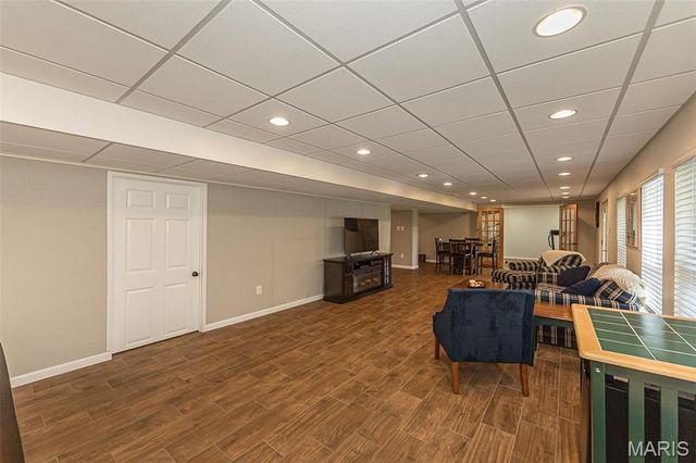 733 Castle Ridge Drive, Ballwin, MO 63021
