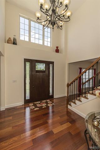 733 Castle Ridge Drive, Ballwin, MO 63021