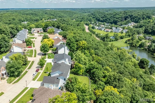 733 Castle Ridge Drive, Ballwin, MO 63021