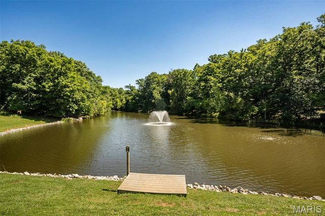 733 Castle Ridge Drive, Ballwin, MO 63021