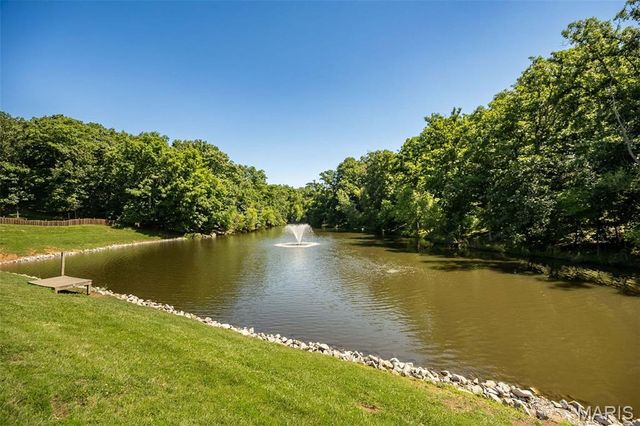 733 Castle Ridge Drive, Ballwin, MO 63021
