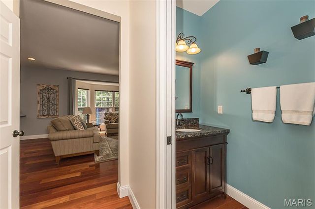 733 Castle Ridge Drive, Ballwin, MO 63021