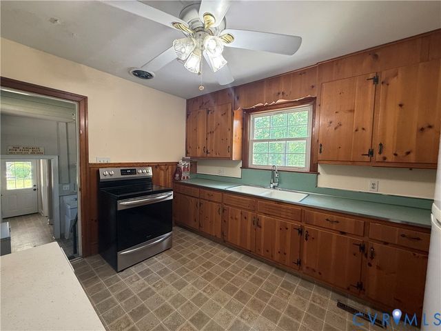 3504 Jackson Farm Rd, Hopewell, VA 23860