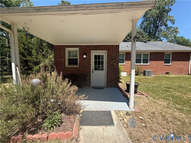 3504 Jackson Farm Rd, Hopewell, VA 23860