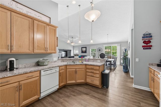 3725 East Boulevard, Aurora, OH 44202