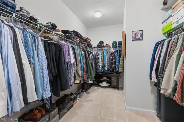 3725 East Boulevard, Aurora, OH 44202