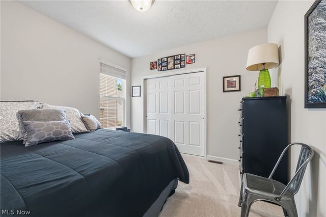 3725 East Boulevard, Aurora, OH 44202