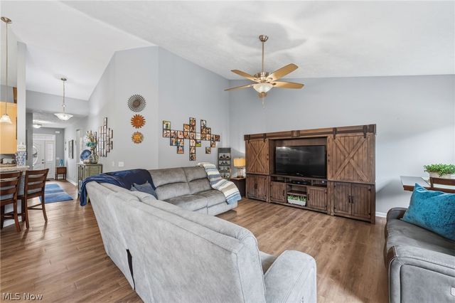 3725 East Boulevard, Aurora, OH 44202