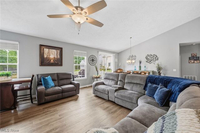 3725 East Boulevard, Aurora, OH 44202
