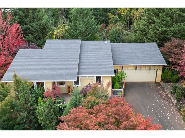 1039 Sw UPLAND Dr, Dundee, OR 97115