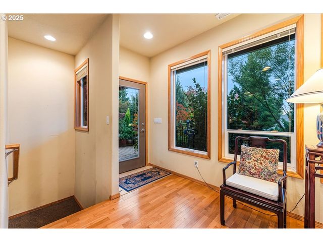 1039 Sw UPLAND Dr, Dundee, OR 97115