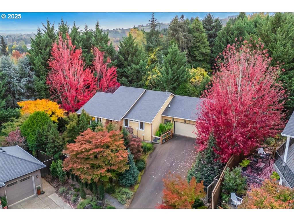 1039 Sw UPLAND Dr, Dundee, OR 97115